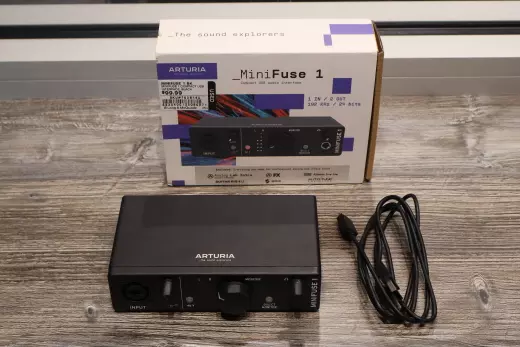 Store Special Product - Arturia - MINIFUSE 1 BK
